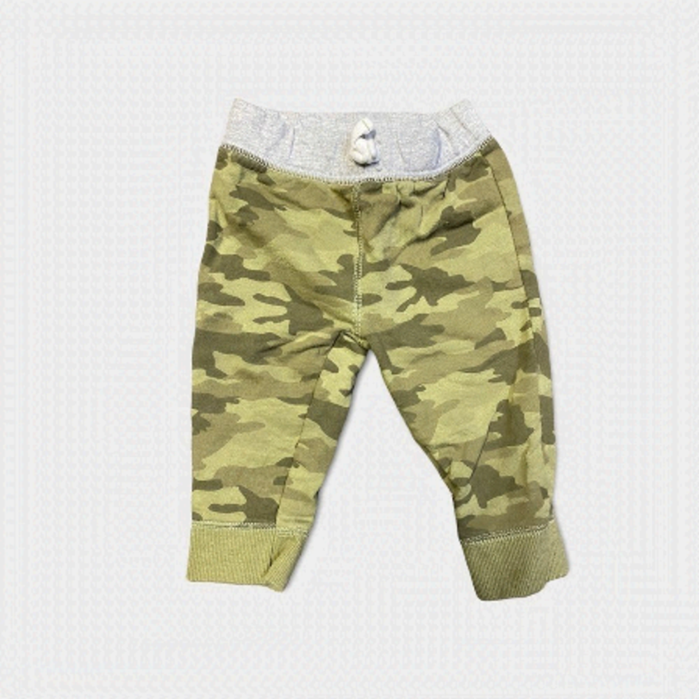 𝅺3/$15 Carter’s Baby Boy Camo Sweats